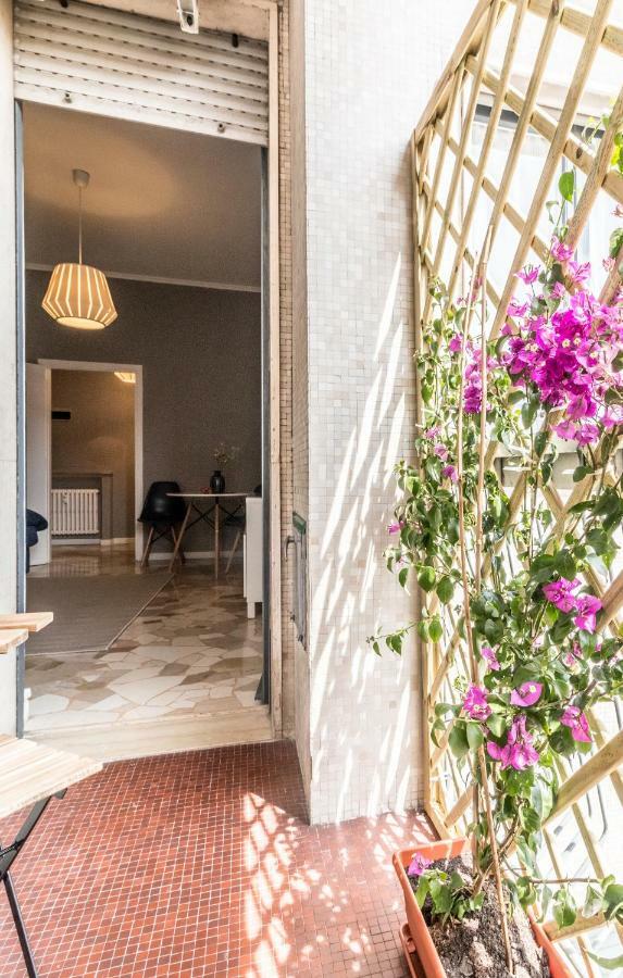Joivy Modern 1-Bed Flat With Balcony In Portello Milánó Kültér fotó