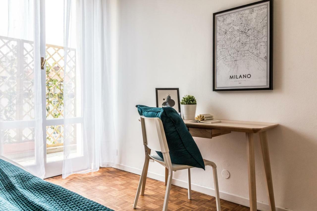 Joivy Modern 1-Bed Flat With Balcony In Portello Milánó Kültér fotó